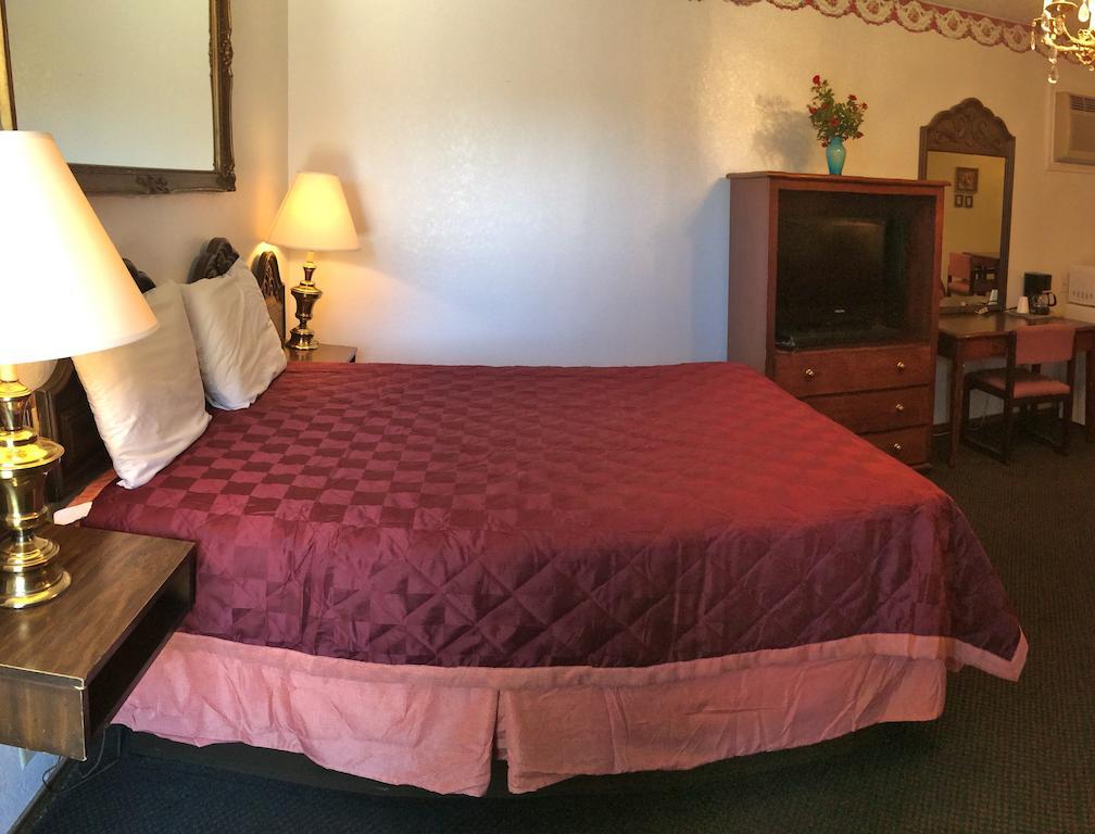 Crystal Palace Motel